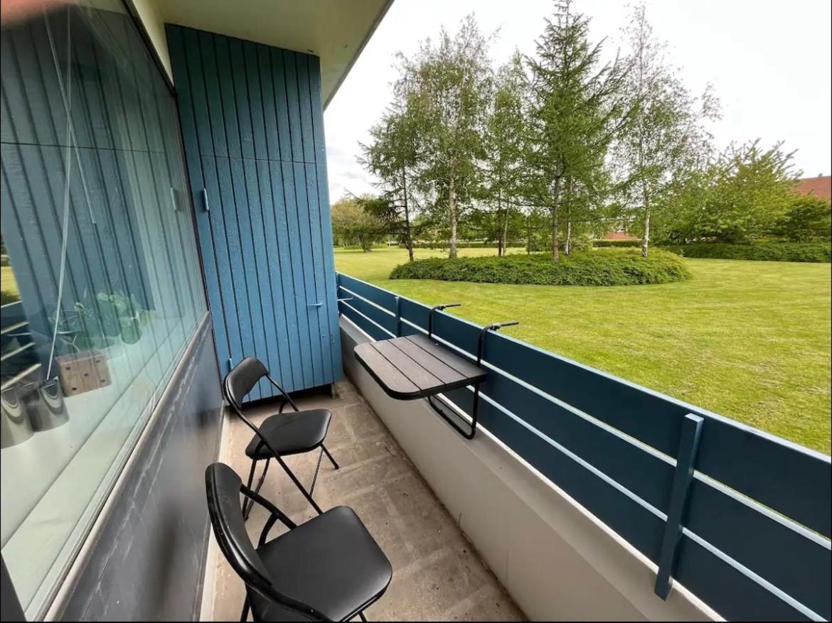 Nyrenoveret Lejlighed Med Balkon Og Parkering Esbjerg Buitenkant foto